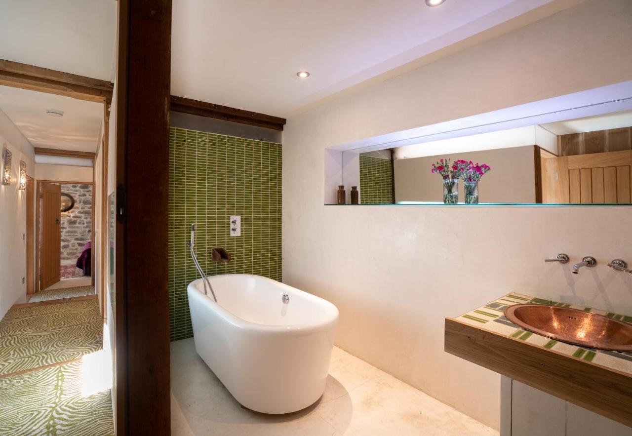 Red Kite Barn - Charming Boutique Barn Conversion Newbridge on Wye Exterior photo